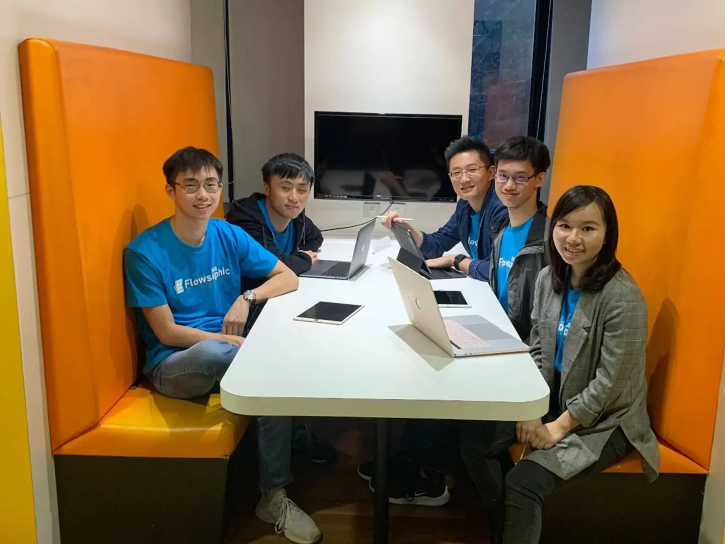 Flowclass
Team Members: 盧俊曄, 王文洋, 許漢銘, 洪緯民, 陳海庭